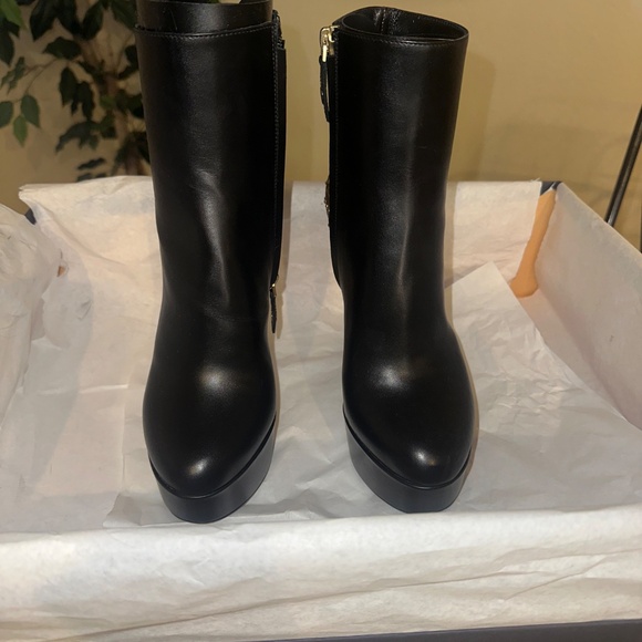 Louis Vuitton Afterglow Platform Ankle Boot - Picture 6 of 6